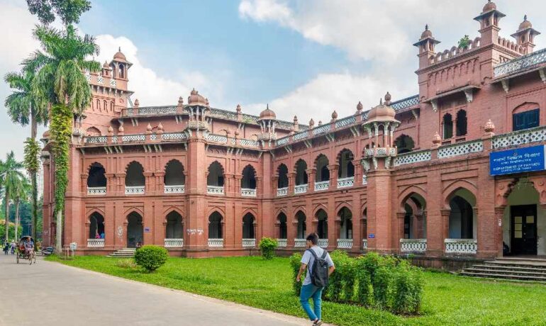 University of Dhaka