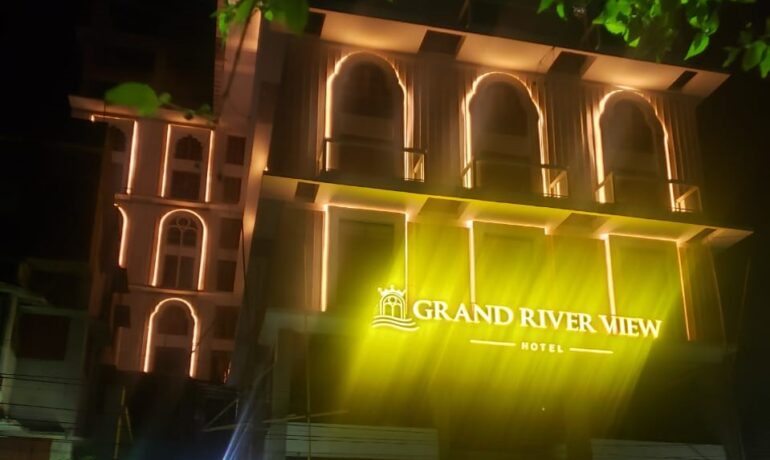 Grand Riverview Hotel